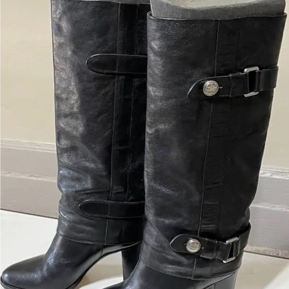 Coach Black Leather Detail